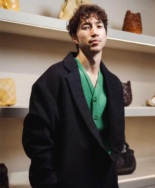 Professional Male Fashion Model Alex | Elegance Model