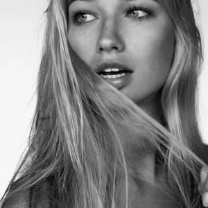 Direct booking woman model Nadal | Elegance Model