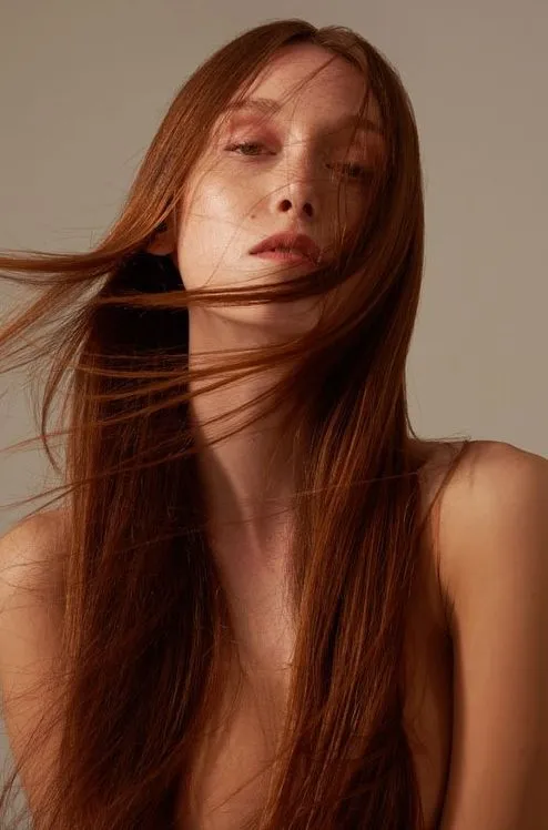 Direct booking woman model Mathilda | Elegance Model